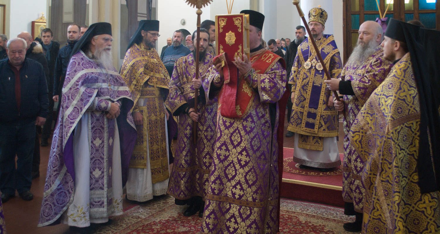 В Неделю 2-ю Великого поста Патриарший Экзарх всея Беларуси совершил Божественную литургию в Ляденском монастыре